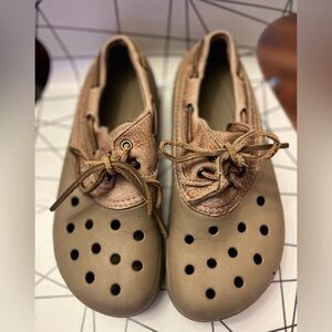 Crocs Islander Pitcrew boat shoes tan with leather top front tie sz 10w /8m